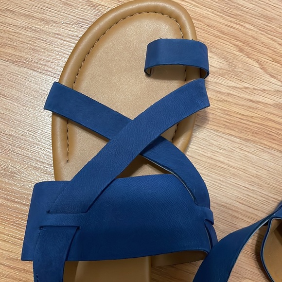 Sarto Sandals - Picture 5 of 11